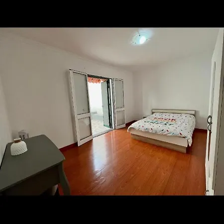 Nyaraló Geovanny House *